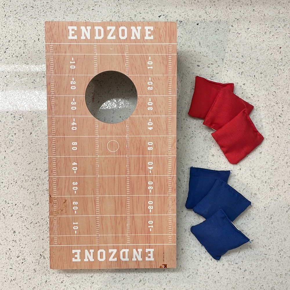 Desktop Bag Toss Game With 6 Mini Beanie Bags Included - Great For The Office!